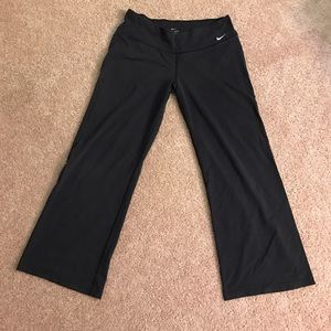 Large Nike yoga pant
