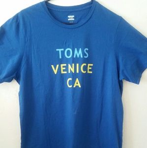 TOMS mens tee. SZ Large New