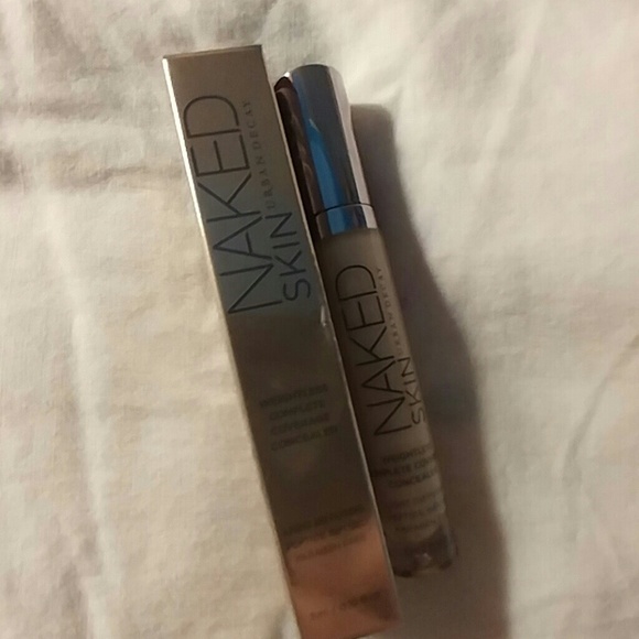 NWOT Urban Decay naked skin concealer in fair