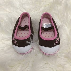 Baby shoes