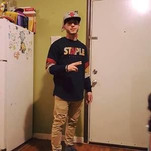 Meet your Posher, Elias