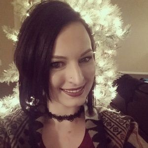 Meet your Posher, Nicole
