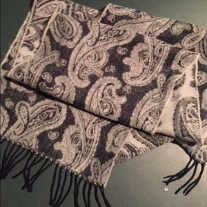 SOFT💗Black and white scarf