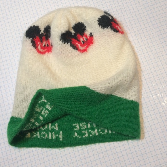 Vintage retro Mickey Mouse ❄️Beanie - Picture 3 of 4