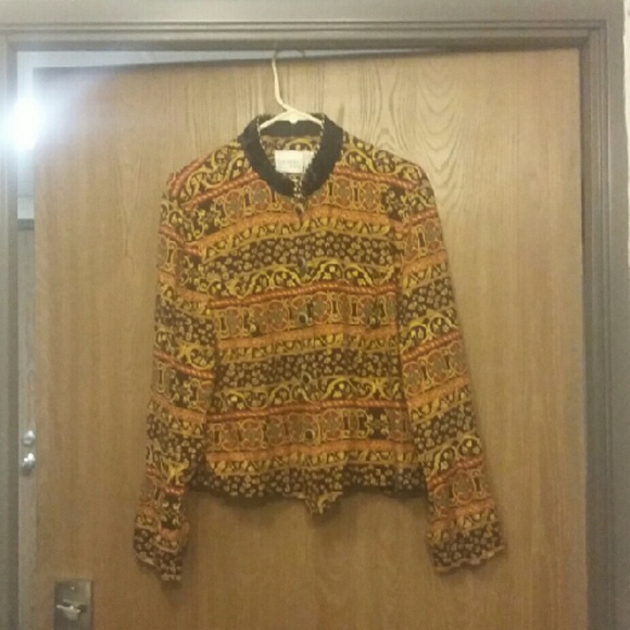 Vintage Long Sleeve with Velvet Collar