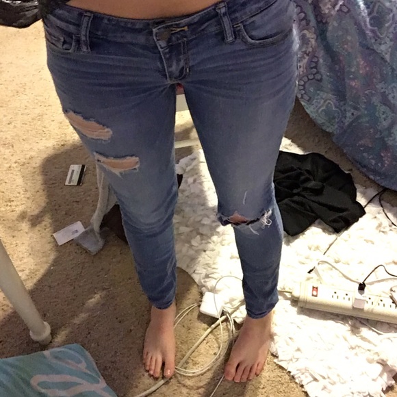 Hollister Medium Wash Jeans