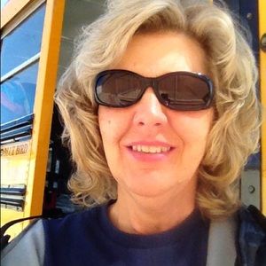 Meet your Posher, Lori