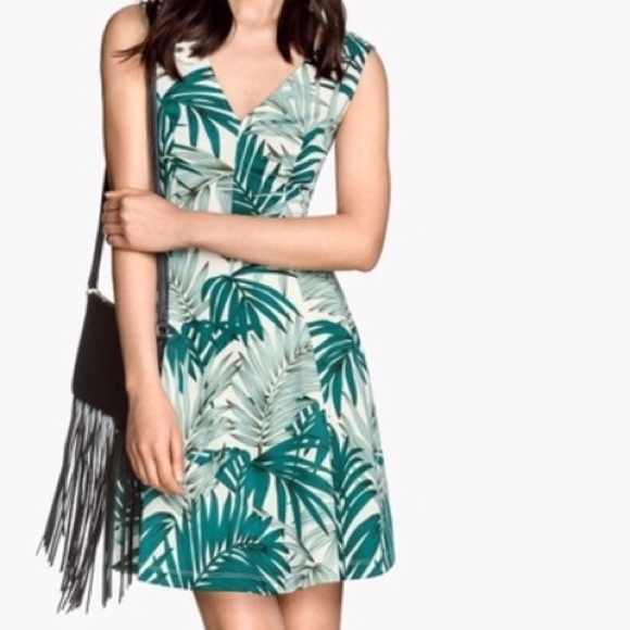 H&M Palm V neck dress