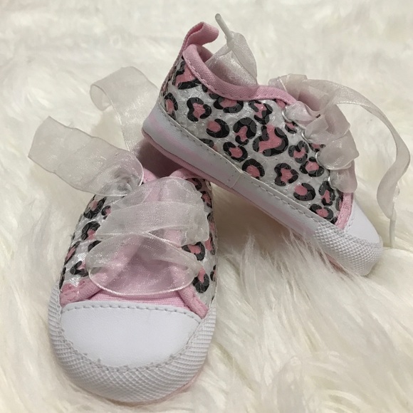 Shoes - Picture 2 of 3