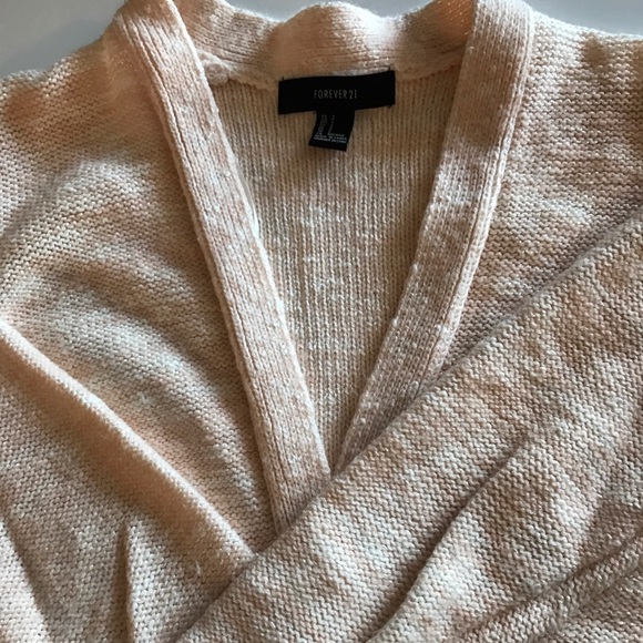 Light pink sweater - Picture 2 of 3