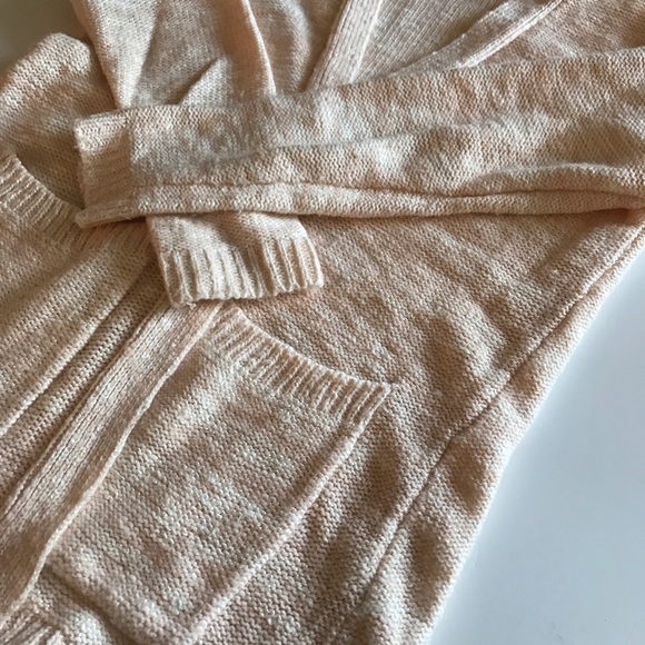 Light pink sweater - Picture 3 of 3