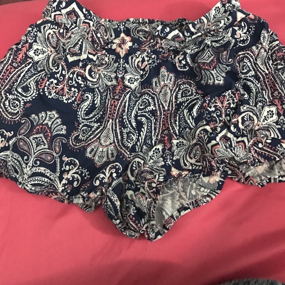 Charlotte Russe flowy shorts