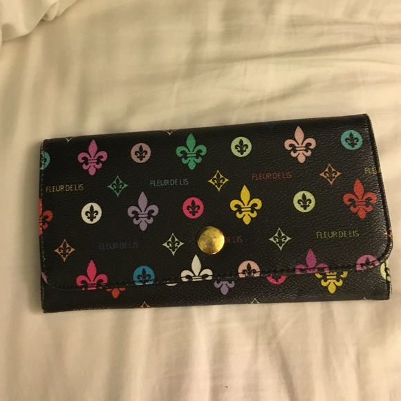 Fleur de Lis wallet!!