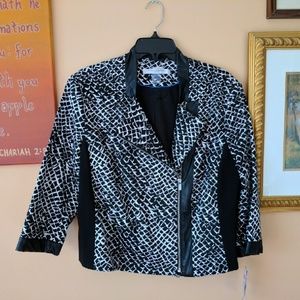 New Black & White 3/4 Length Sleeve Jacket