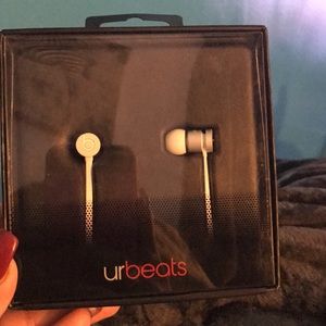 Beats by Dre headphones