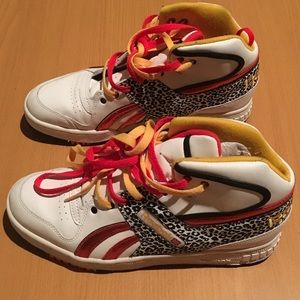 Reebok Classic 4-709983 retro high top. Men's 10