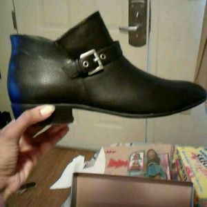 It was a gift but the size is to big. Never worn s