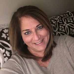 Meet your Posher, Loretta