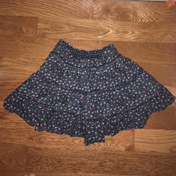 floral print ruffley skirt