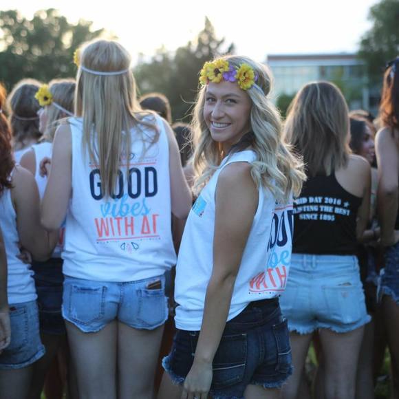 Meet your Posher, Olivia