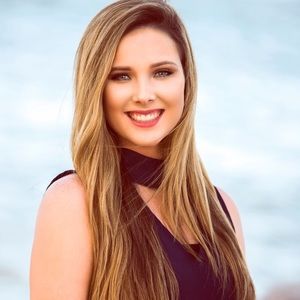 Meet your Posher, Caitlyn