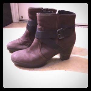 Clarks leather booties 9