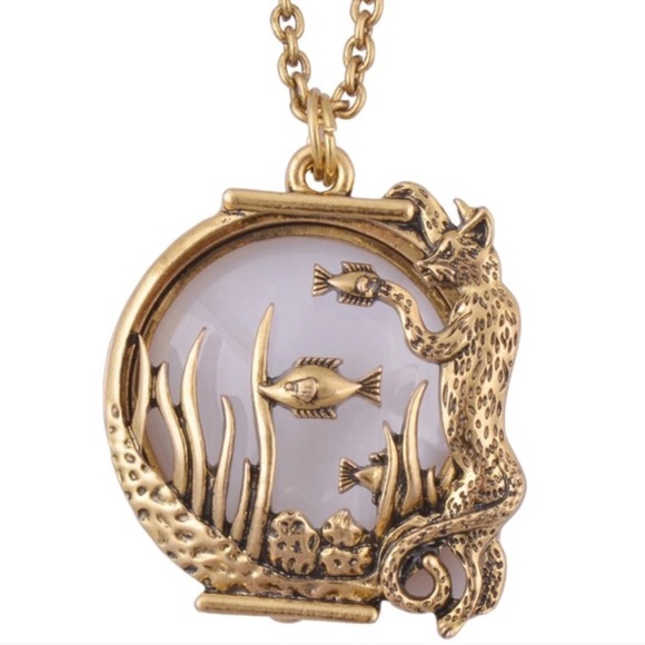 Cat Magnifier Necklace - Picture 3 of 4