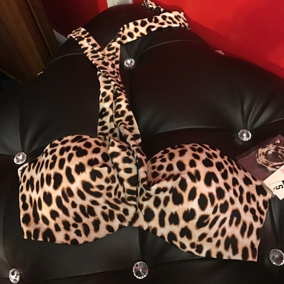 PINK Victoria Secret Cheetah Print Bikini Top
