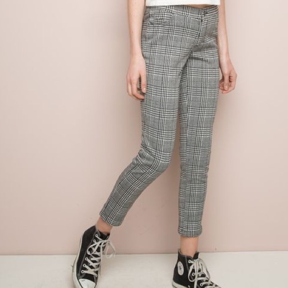 Brandy Melville Black&White Legging Pants