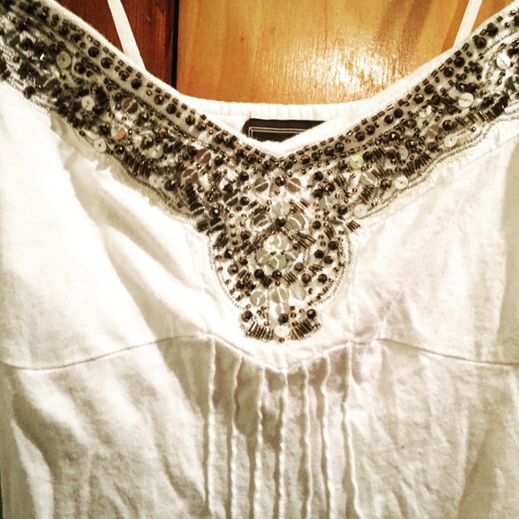 Stunning embellished sequence eggshell tank sz S - Picture 2 of 4