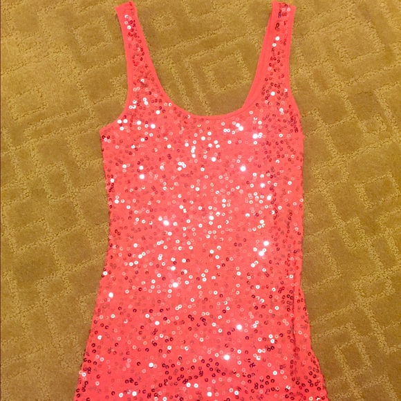 Coral tank top