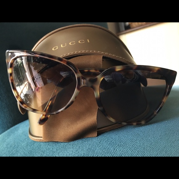 Gucci sunglasses main image 4