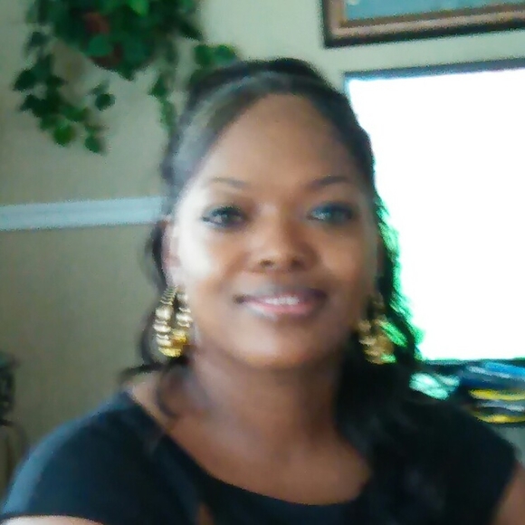 Meet your Posher, Katrina