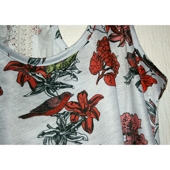 ⚡1 S LEFT⚡ BUFFALO Floral & Bird Tank w/ Lace NWT - Picture 4 of 8