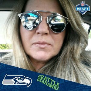 Meet your Posher, Esther