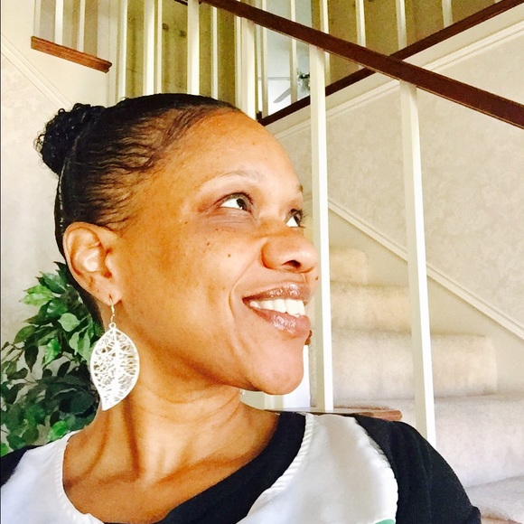 ✨Silver Plated Leaf Shaped Jewelry Set ✨ - Picture 6 of 8