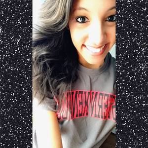 Meet your Posher, Vanessa