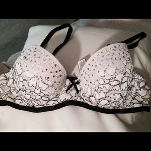 Victoria's. Secret bra