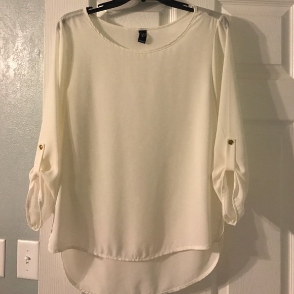 Windsor Tops - Windsor roll tab white blouse. Size medium.