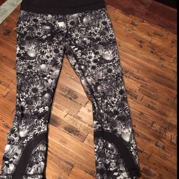 Lululemon Inspire pants
