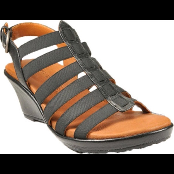 gentle souls black sandals