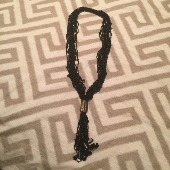 Trendy fringe black beaded necklace