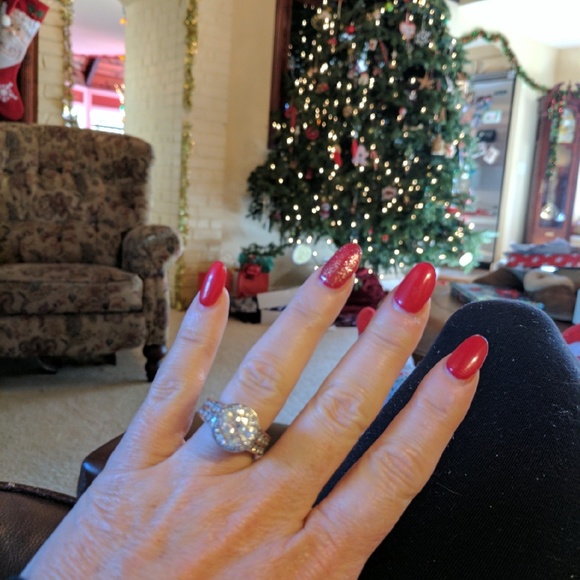 7.5 ct diamond ring - Picture 2 of 6