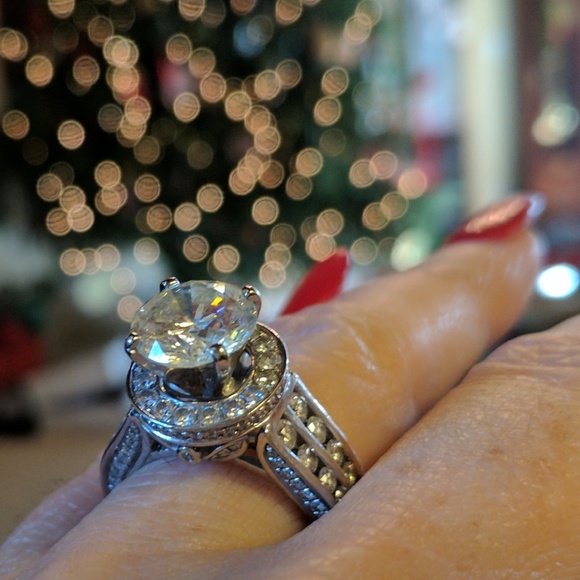 7.5 ct diamond ring - Picture 3 of 6