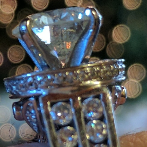 7.5 ct diamond ring - Picture 4 of 6