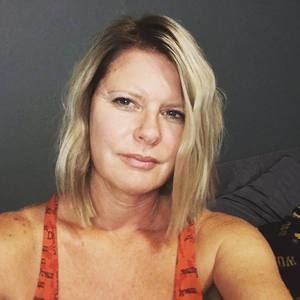 Meet your Posher, Tia