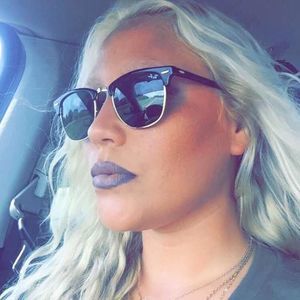 Meet your Posher, Drew