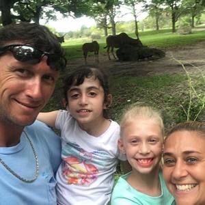 Meet your Posher, Yona