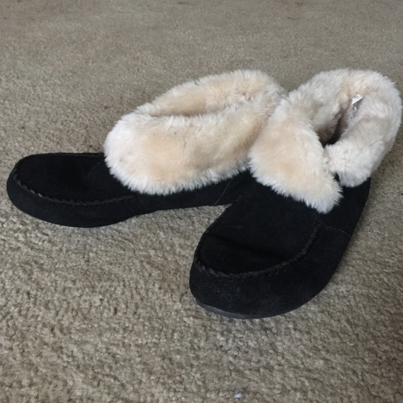 Minnetonka Shoes - Minnetonka:  Super soft, high quality, slippers!