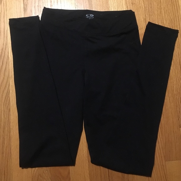 Black leggings